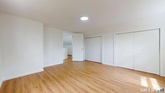 Building Photo - 52 Glen Haven Rd