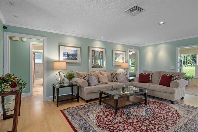 Building Photo - 7167 Crown Oaks Dr