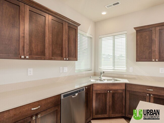 Building Photo - Charming Home for Rent in North Spokane!