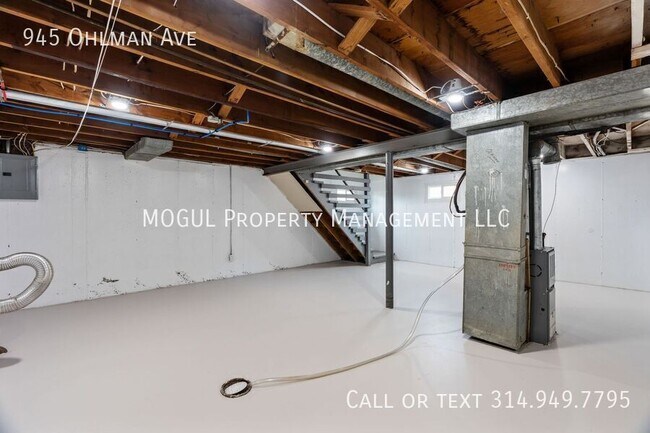 Building Photo - 945 Ohlman Ave