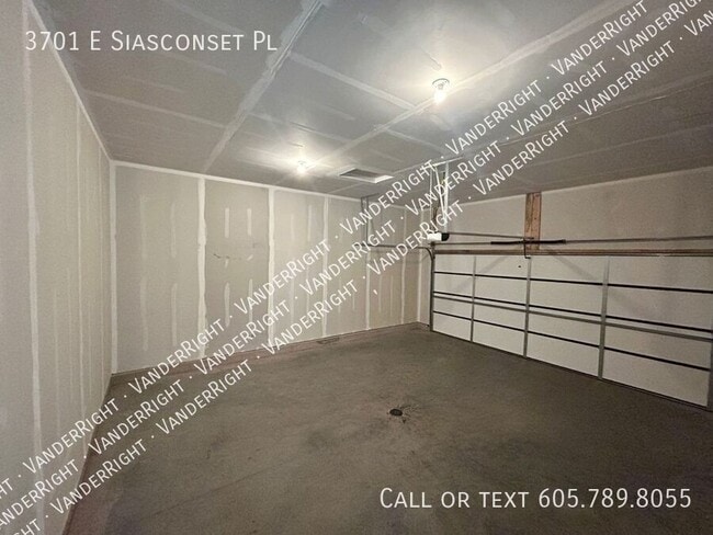 Building Photo - 3701 E Siasconset Pl