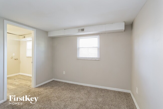 Building Photo - 3468 Simmons Dr