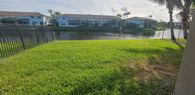 Building Photo - 1098 Center Stone Ln