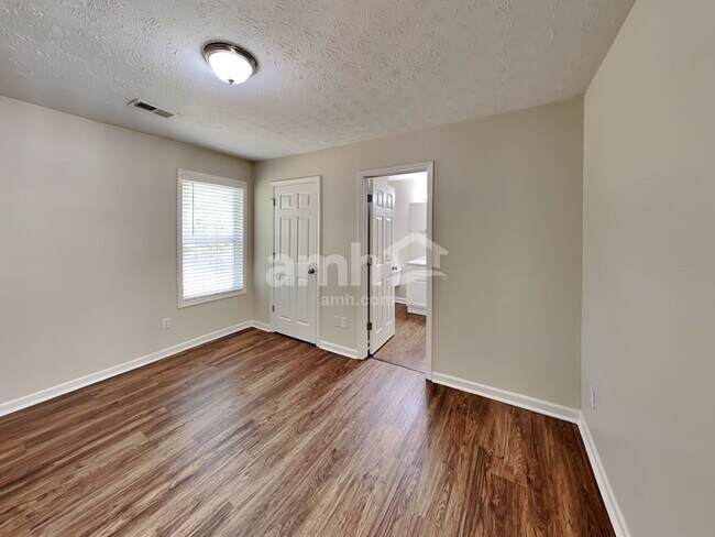 Building Photo - 3094 Perch Overlook SW