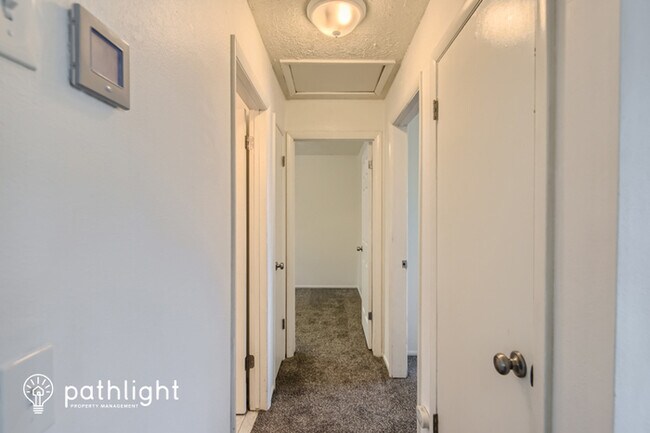 Building Photo - 5291 W Mountain Men Drive, Kearns, UT, 84118