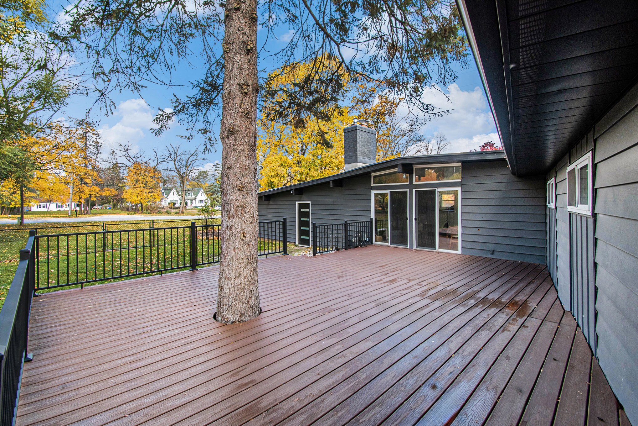 Building Photo - 1155 Carpenter Ave NW