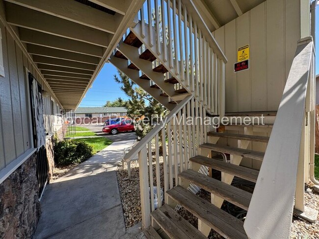 Building Photo - 1516 South Ct