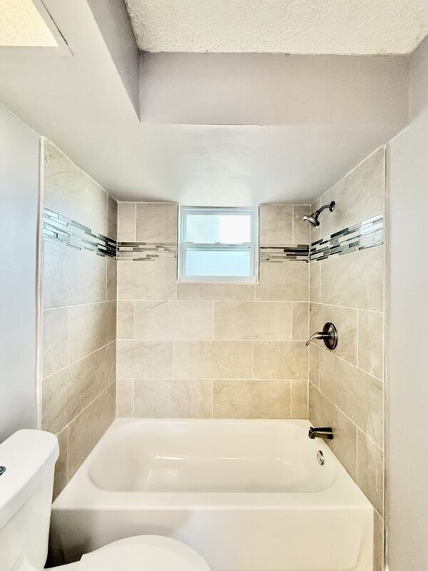 Building Photo - 6417 Sutherland Ave