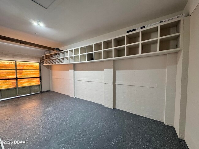 Building Photo - 127 Moore Ave