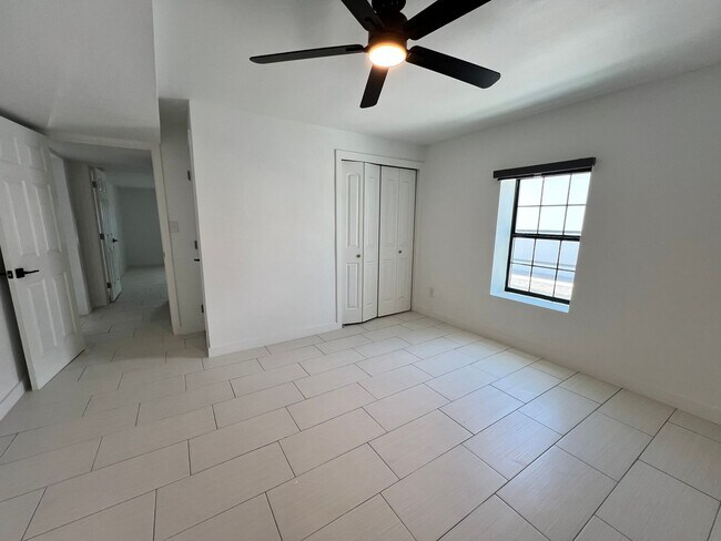 Building Photo - Charming Renovated Country Home for Rent