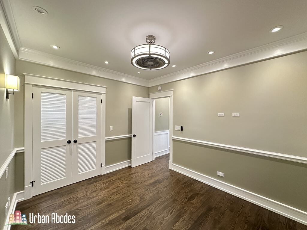 Building Photo - 1406 W Cornelia Ave