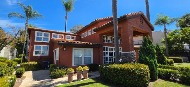 Building Photo - 13303 Rancho Peñasquitos Blvd