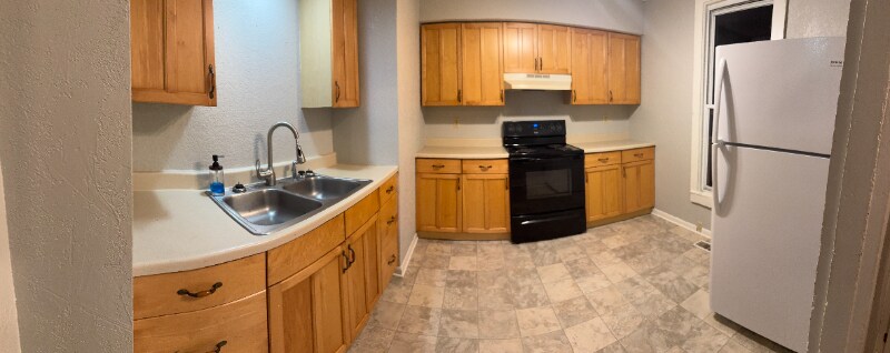 Building Photo - 171 2nd St