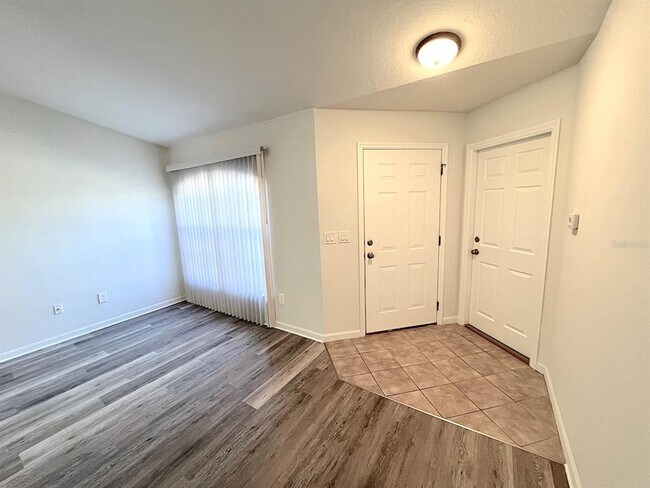 Building Photo - 20 Plateau Ln