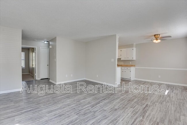 Building Photo - 171 Chalet North CT