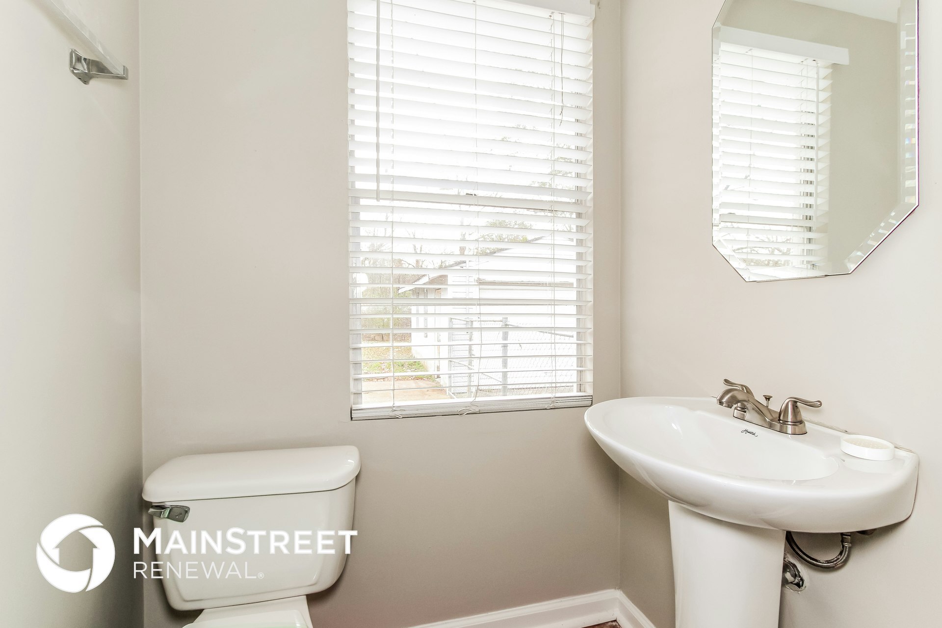 Building Photo - 2121 Mississippi Ave