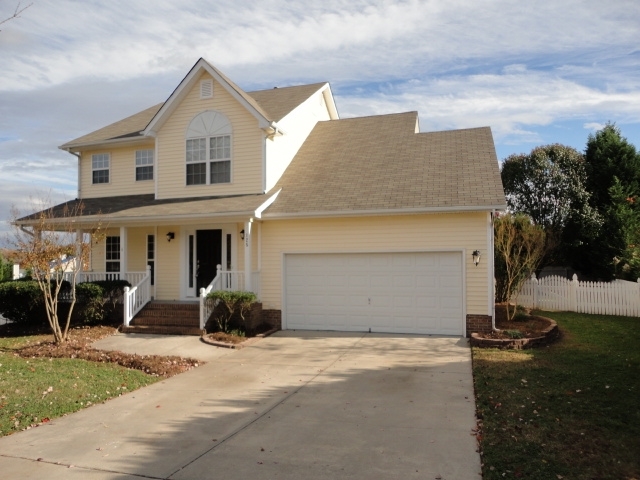 Building Photo - 125 Medford Cir