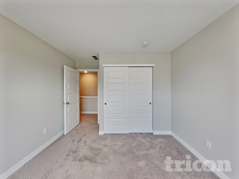 Building Photo - 4740 W Mineral Ln