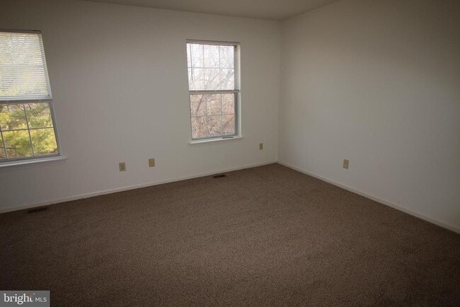 Building Photo - 2437 Norrington Dr