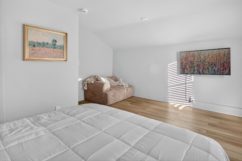 Building Photo - 38 Hamilton St