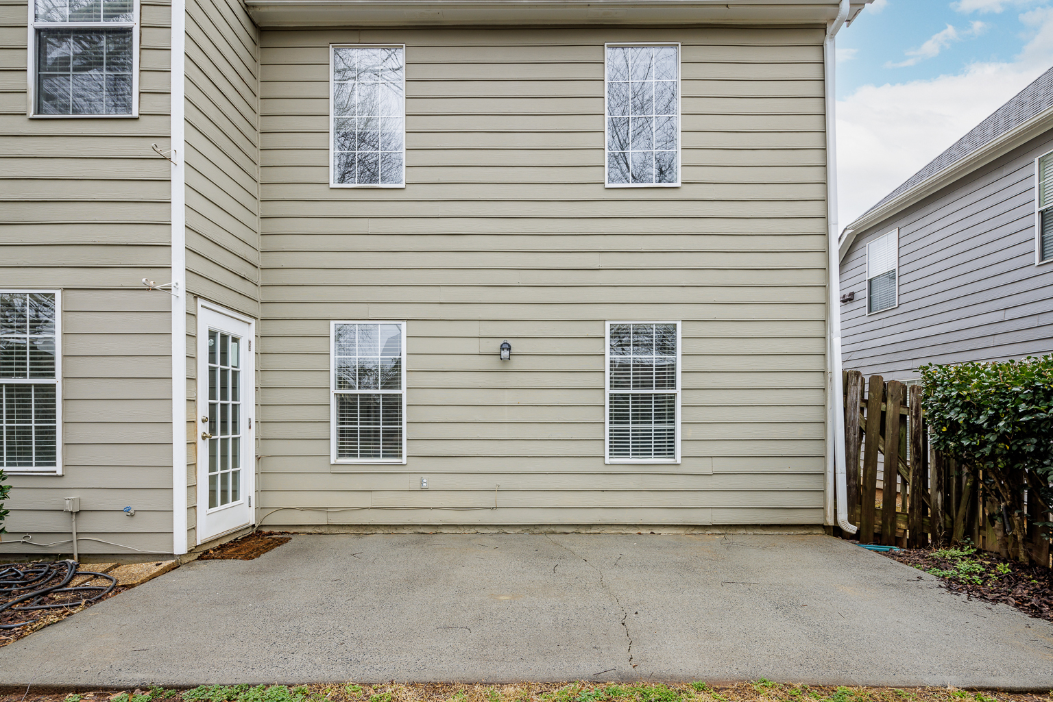 Building Photo - 13005 Crabapple Lake Dr