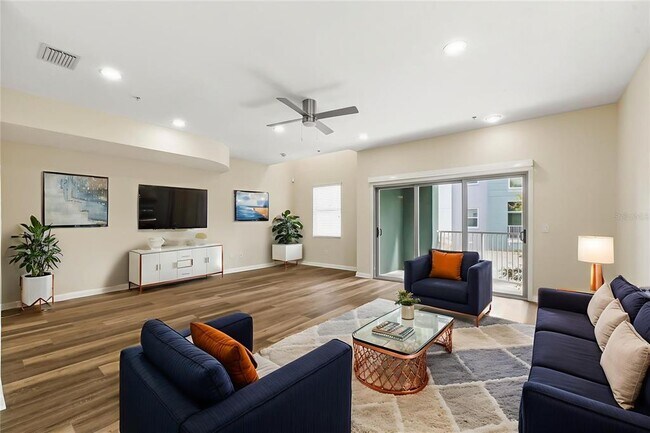 Building Photo - 3405 W Swann Ave