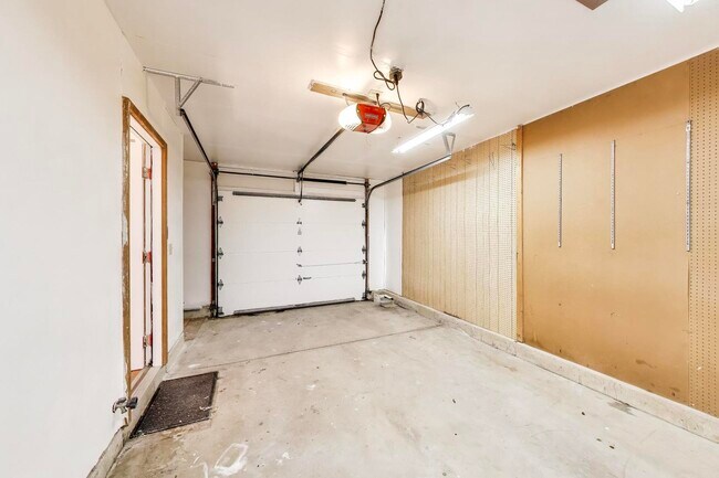 Building Photo - 362 Chaparral Cir