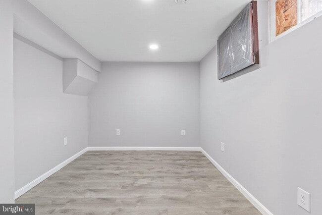 Building Photo - 131 Stanmore Rd