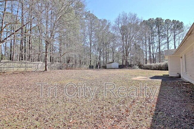 Building Photo - 210 Bella Rosa