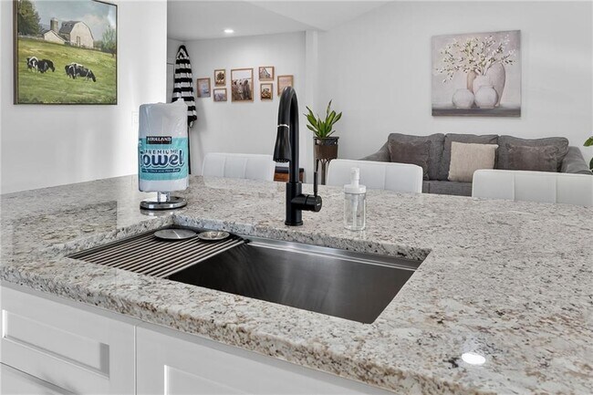 Building Photo - 1324 Ace Mcmillian Rd