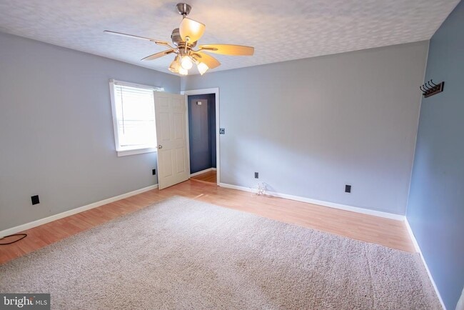 Building Photo - 419 University Blvd