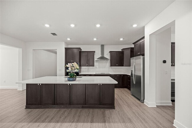 Building Photo - 5711 SW 78th Ave Rd