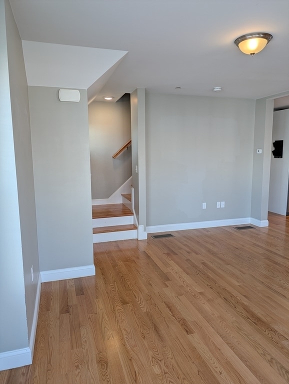 Building Photo - 207 Winthrop St