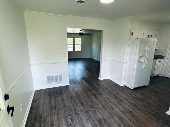 Building Photo - 317 Devonwood Ct