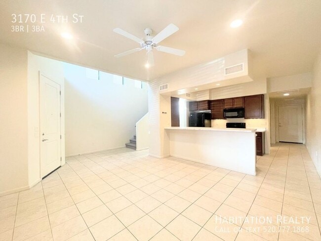 Building Photo - 3170 E 4th St