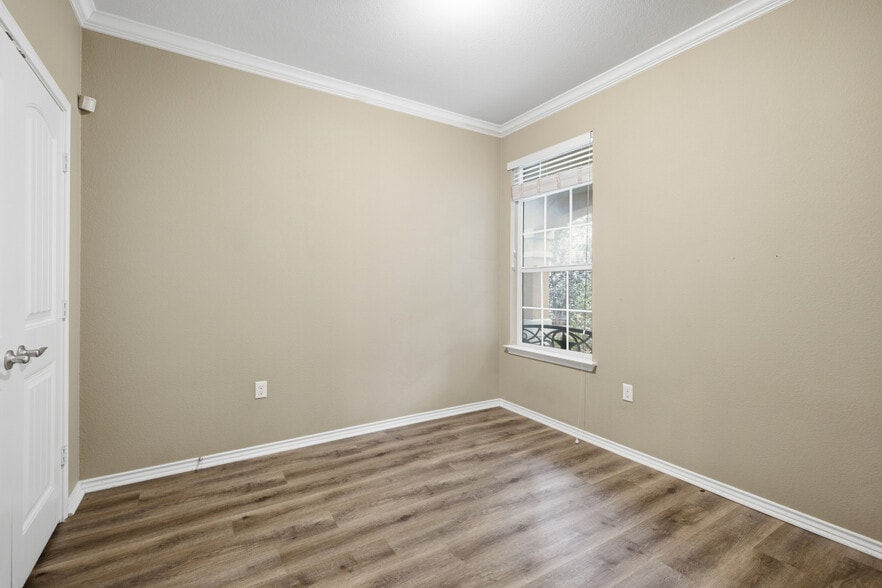 Building Photo - 10908 Culzean Dr