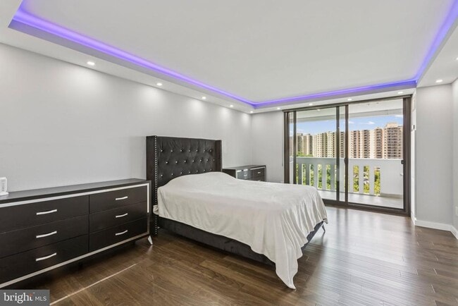 Building Photo - 6101 Edsall Rd