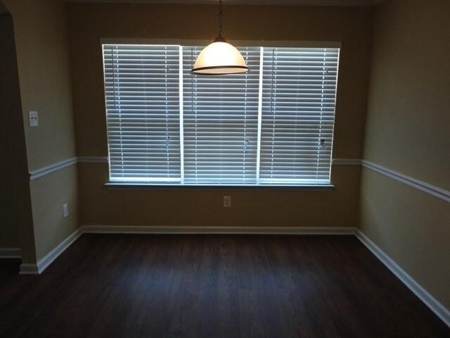Building Photo - 1378 Walton Loop