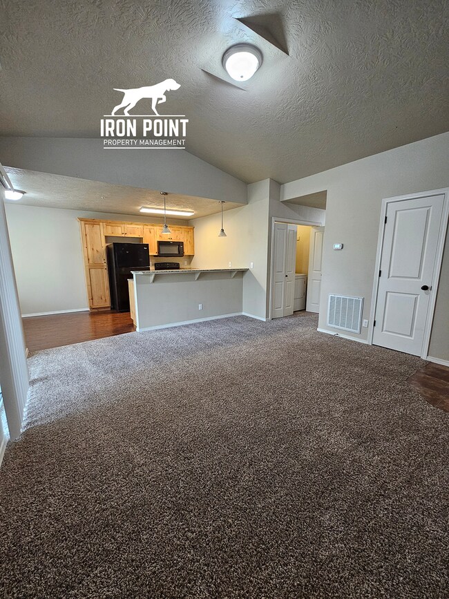 Building Photo - SC5700