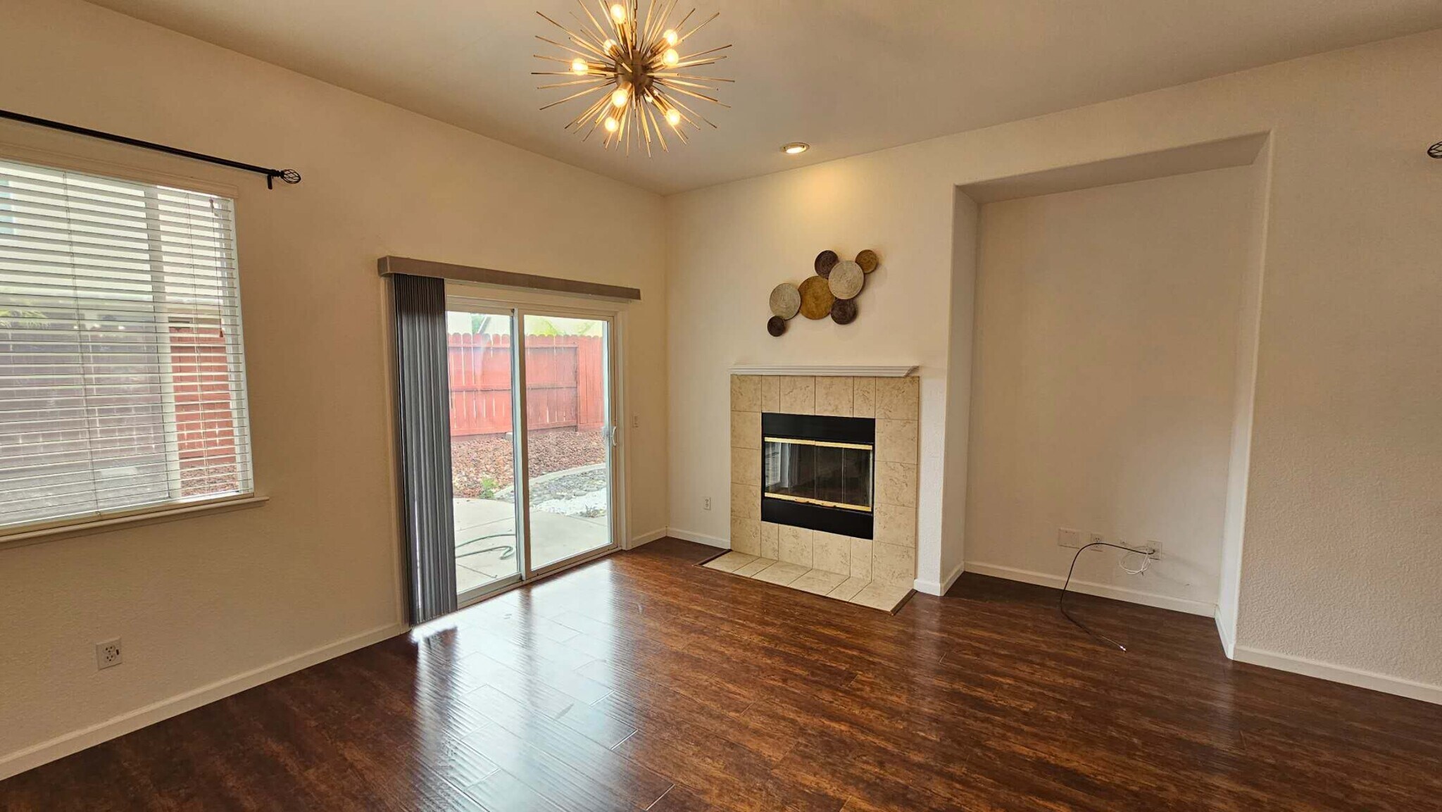 Building Photo - 9641 Darley Way