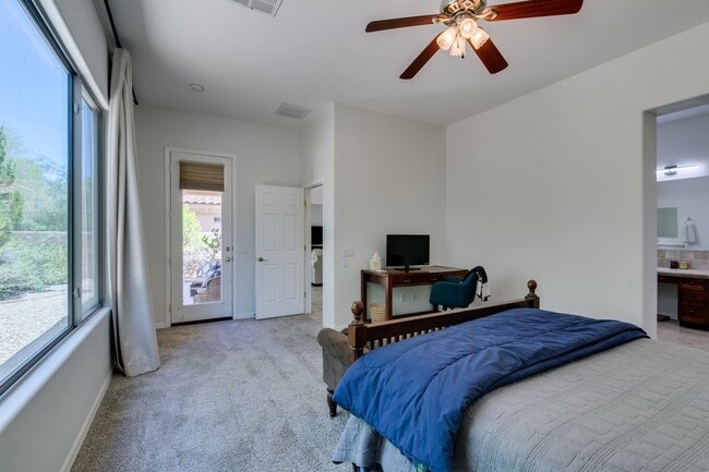 Building Photo - Elegant 3Bedroom/2.5Bath Furnished Home with Casita in Anthem Country Club