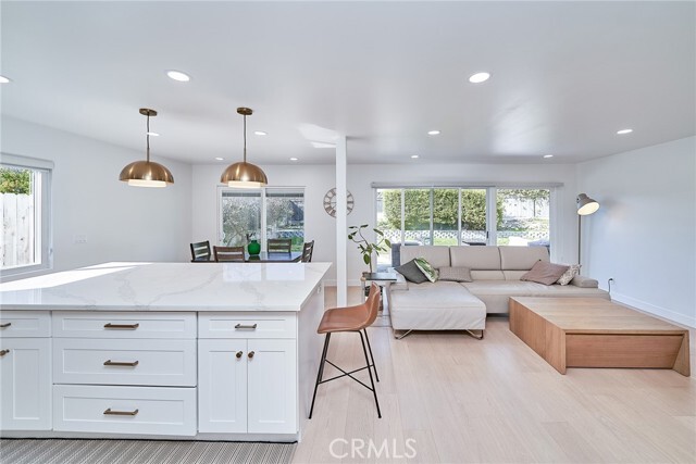 Building Photo - 6231 Lochvale Dr