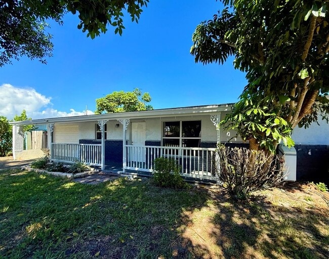 Building Photo - 1455 NE Silver Maple Way