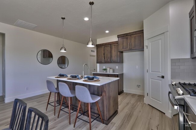 Building Photo - Beautiful Home in Herron Ridge!