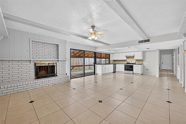 Building Photo - 15815 Ironside Creek Dr