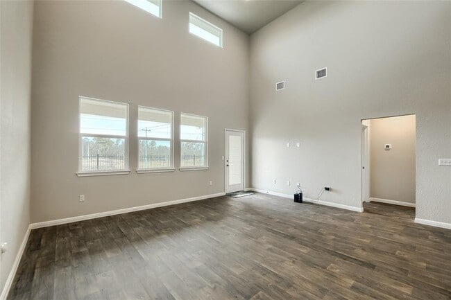 Building Photo - 603 Bluffview Dr.