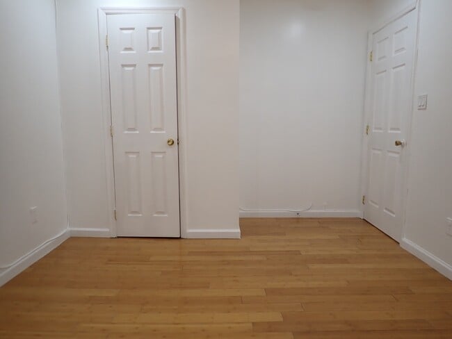 Building Photo - 334 Saratoga Ave