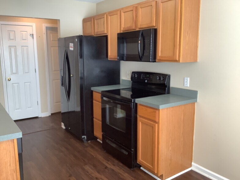 Building Photo - 249 Longleaf Cir