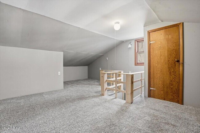 Building Photo - 209 Urban Rd