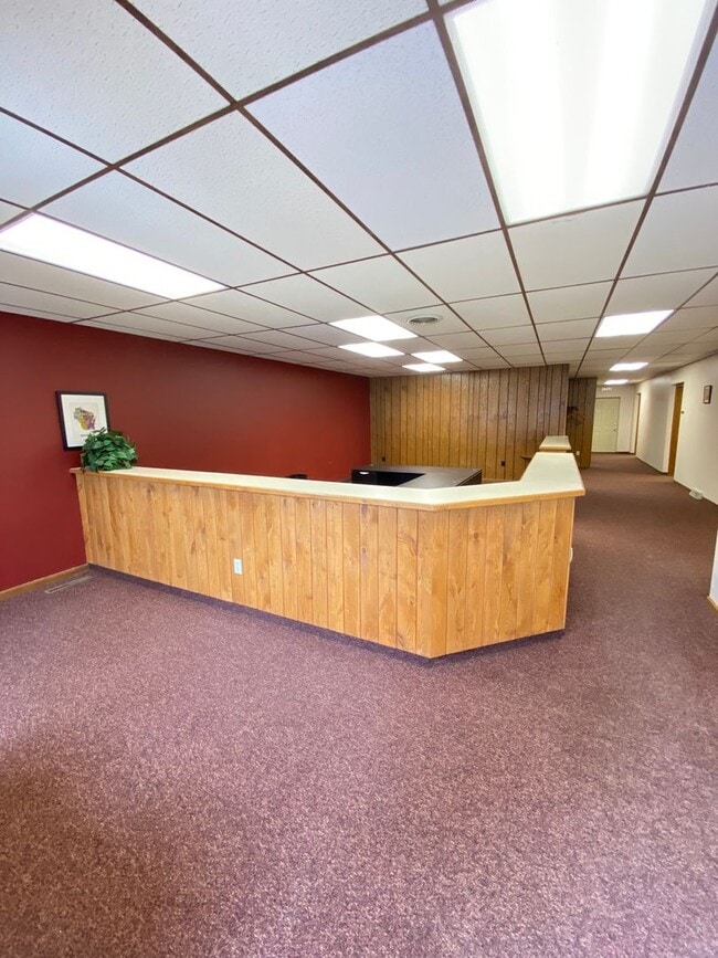 Building Photo - 118/120 E Huron